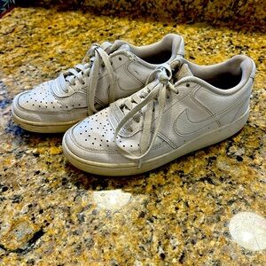 Women's size 6.5 Nike Air Force One